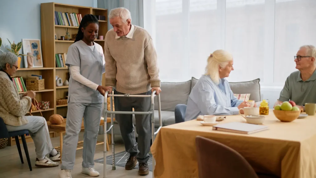 assisted living vs nursing home
